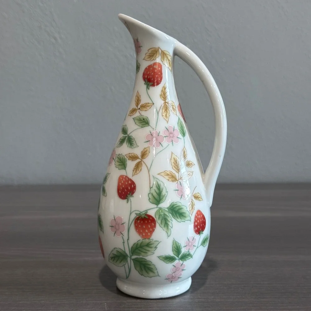 Vintage Strawberry Ceramic Bud Vase Pitcher Handle Floral Cottagecore Decor‎ 7